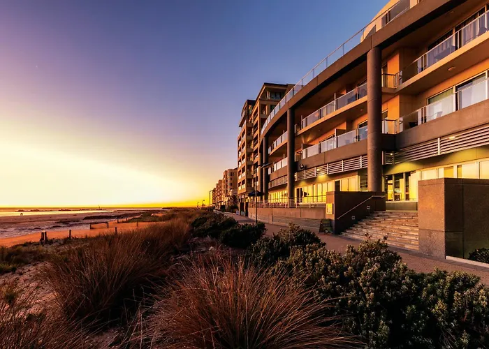Hôtel 4 étoiles: Oaks Glenelg Plaza Pier Suites